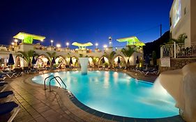 Pefkos Beach Studios & Apartments